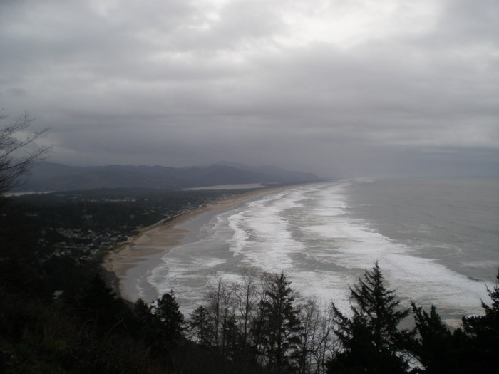 NeahKahNie above Manzanita, same morning, alot ppl told to go there due to sunami