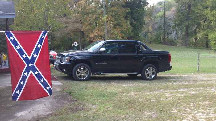 "my Z71 Avie" w/ old 20s(when out the shop,ill take pic w/ new 22s)