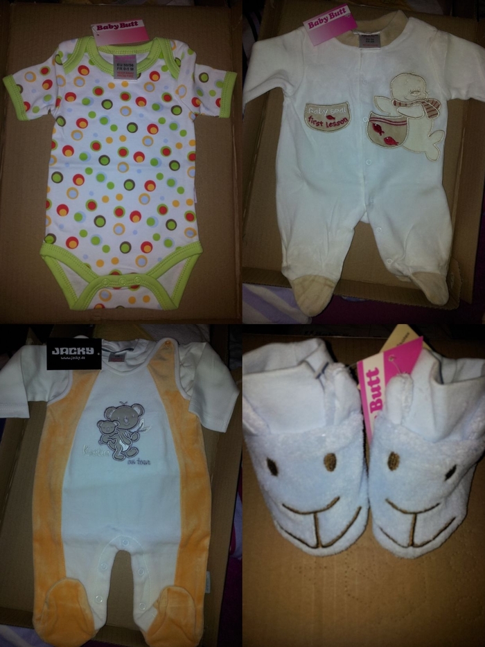 first baby clothes =D