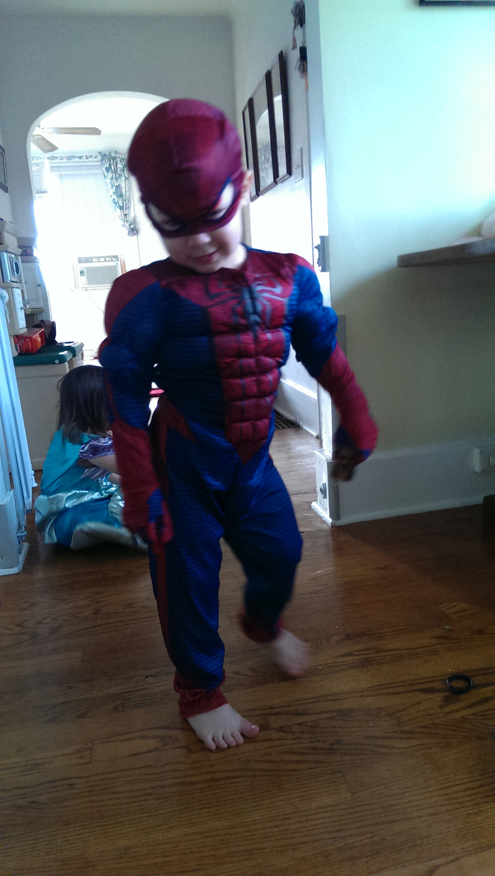 As soon as the mask rolled over his eyes, he WAS Spiderman!!  Those are his real muscles btw