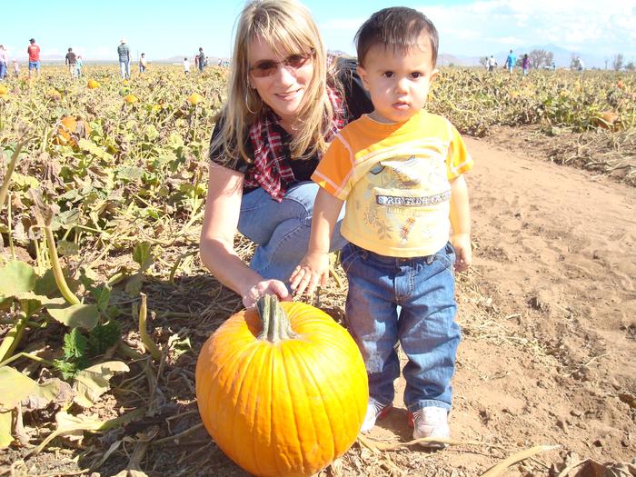 Me and Rhetty finding just the right pumpkin!