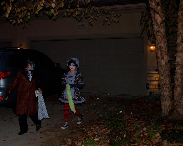 The beginning of trick or treat '09