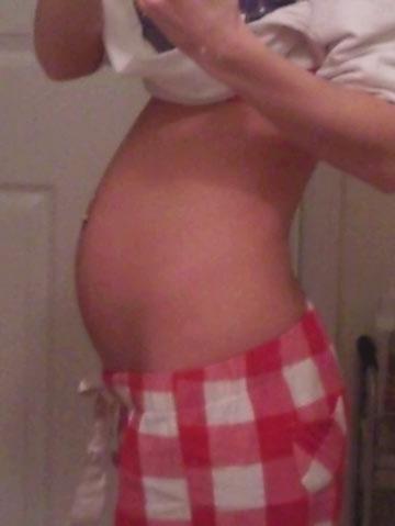 19 weeks 2 days...dont feel like much has changed. 
