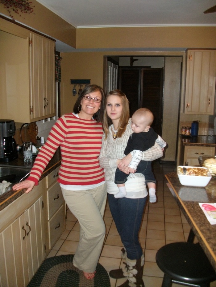 Mommy & Cole with his great Aunt Dawn