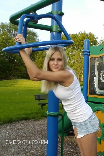 Me 2 years before Pregnancy, oh how I miss my body!