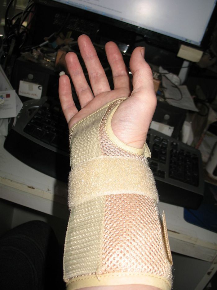 New fashion accessory.  Hate it! Will only wear it when I am forced. Nov  9 2011