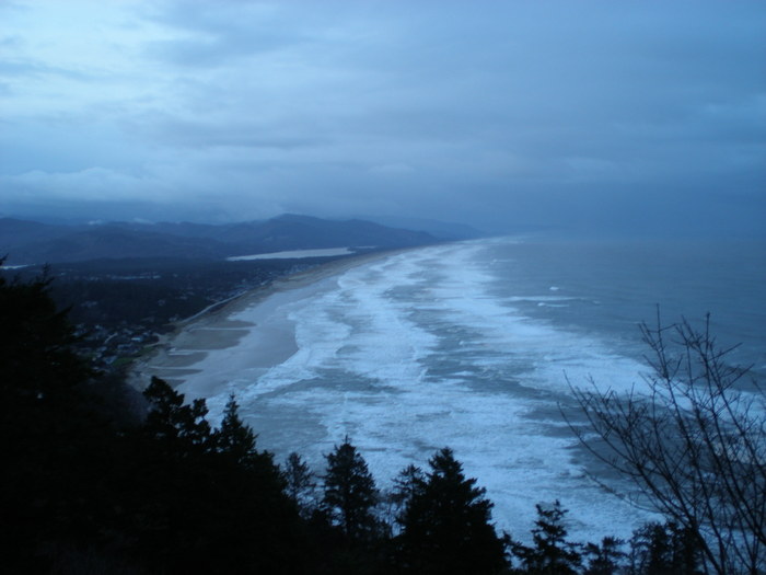 morning after 2011 Tōhoku earthquake and tsunami, NeahKahNie mtn.           i