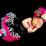 Hailey's newborn pic outfit :))