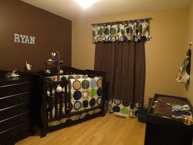 The Nursery... finally it is done!! Don't ask about the circles... haha.  