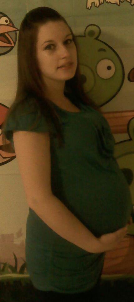 33 Weeks & 5 Days Pregnant