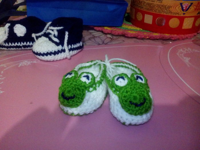 my baby's new shoes!!! i made them..