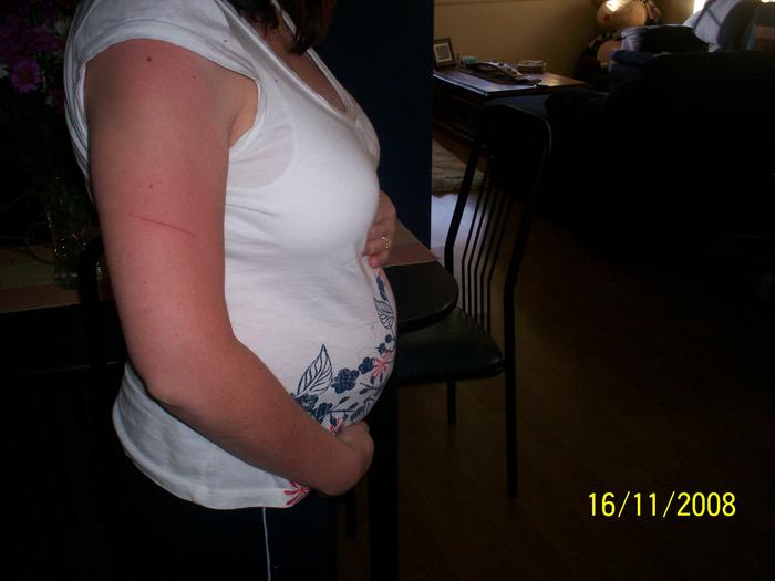 19 weeks and getting fatter!!