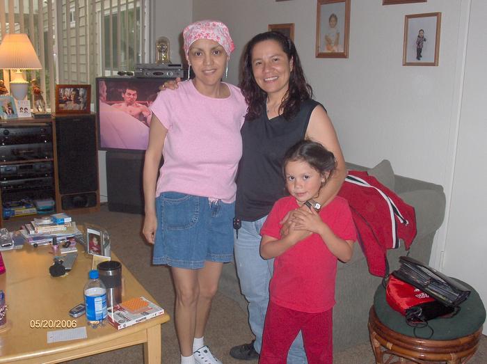 May 2006 Skinny me in Shorts at 98 lbs w/my sister & niece